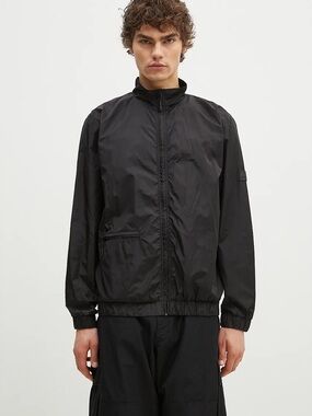 NWT RAINS 18900 Track Jacket Black Men’s Medium